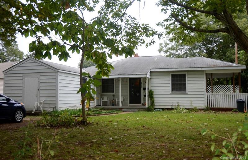 4831 Buckingham Dr, Charlotte, NC 28209