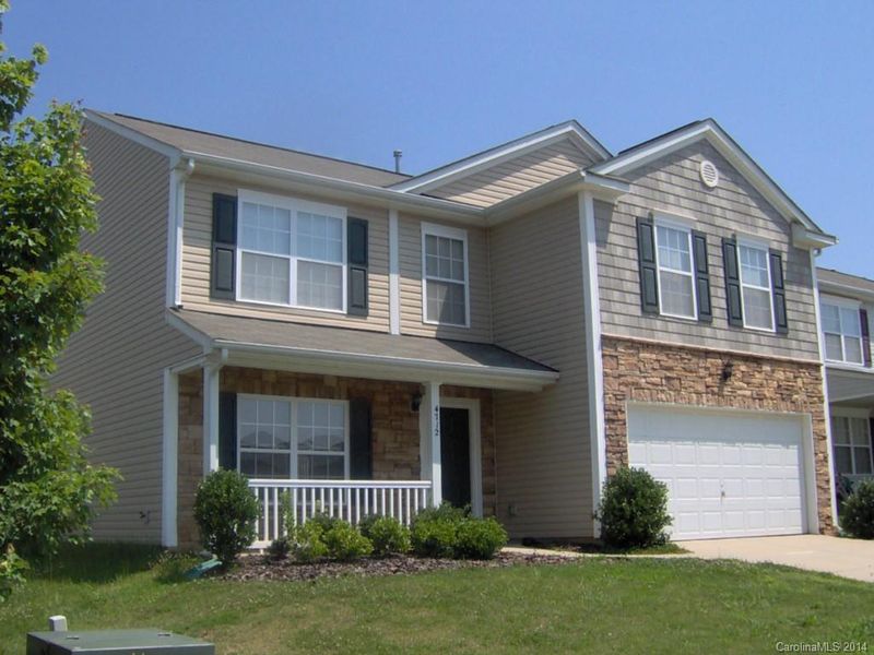 4712 Meadowfield Rd, Charlotte, NC 28215
