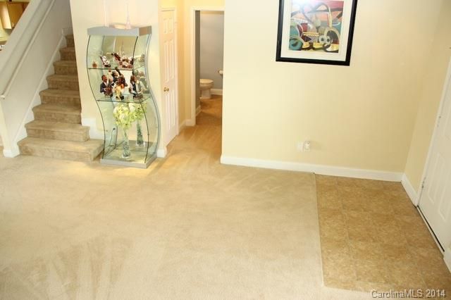 9802 Falling Stream Dr #96, Charlotte, NC 28214