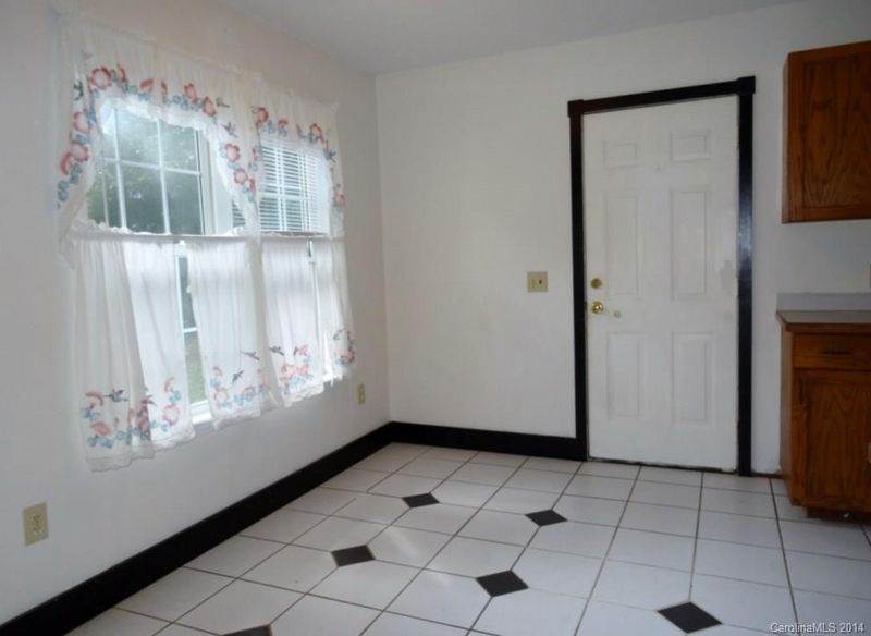 193 Enchanted Dr, Matthews, NC 28104