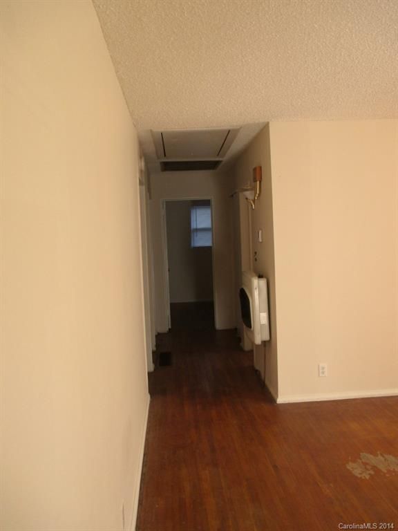 301 Scottie Pl, Charlotte, NC 28217
