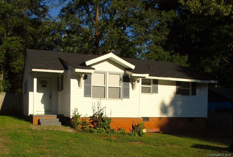 301 Scottie Pl, Charlotte, NC 28217