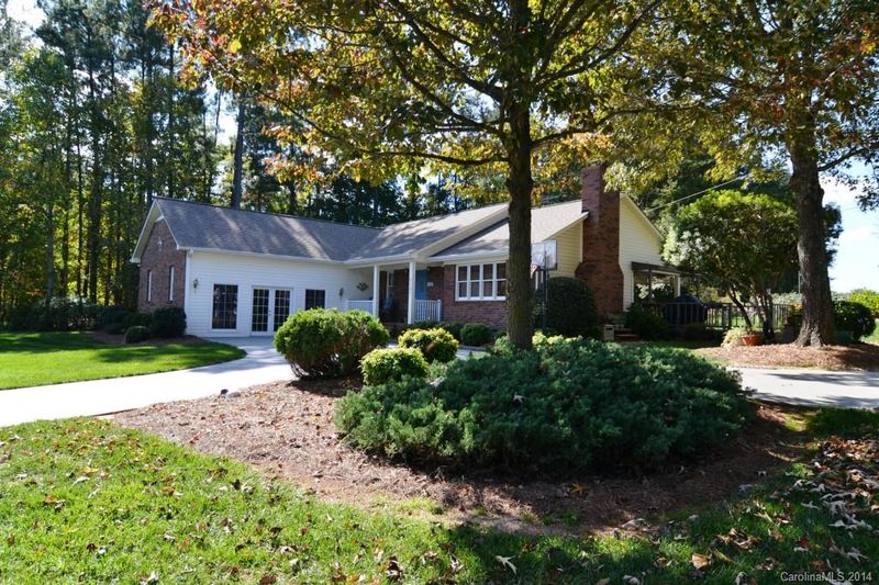8185 Camelia Ln, Denver, NC 28037