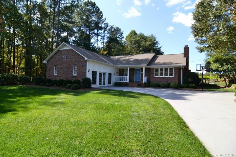 8185 Camelia Ln, Denver, NC 28037