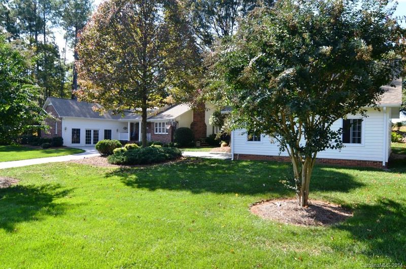 8185 Camelia Ln, Denver, NC 28037