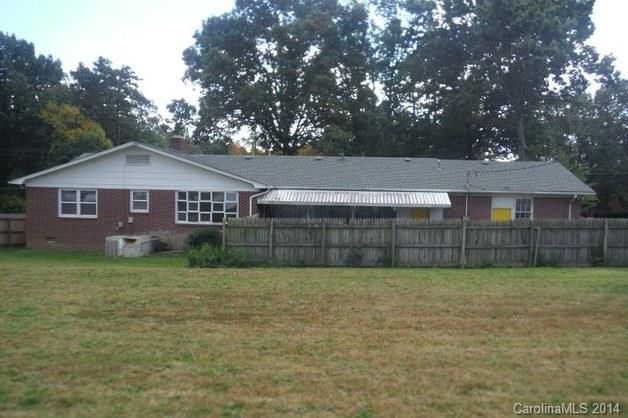 703 Academy St, Cherryville, NC 28021