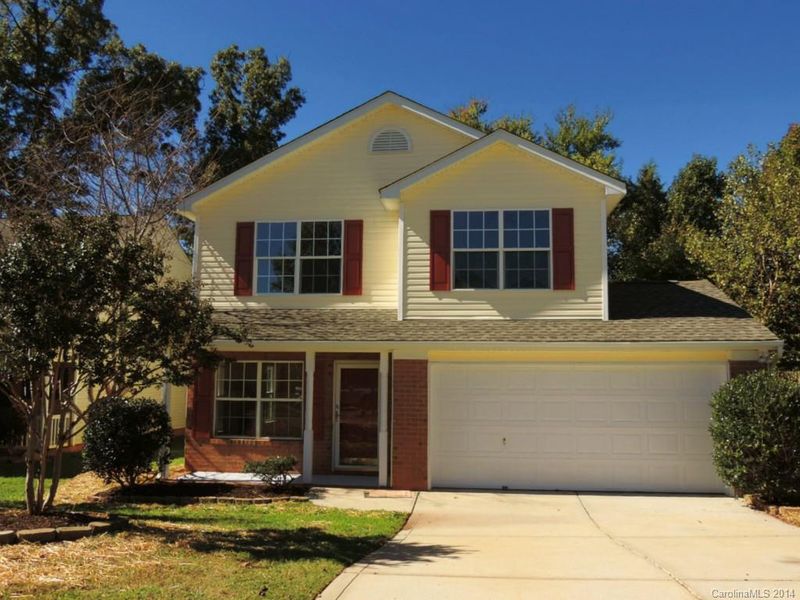 1031 Valley Forge Dr, Clover, SC 29710