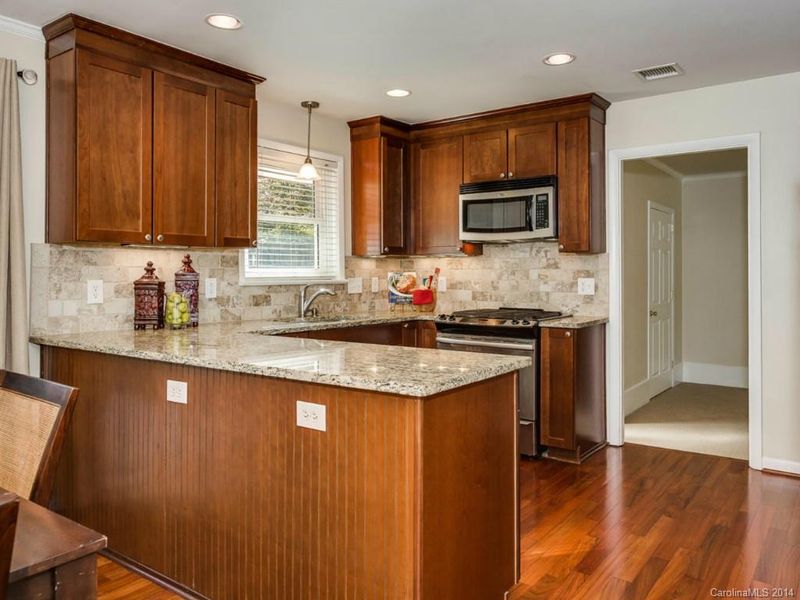 5229 Seacroft Rd, Charlotte, NC 28210