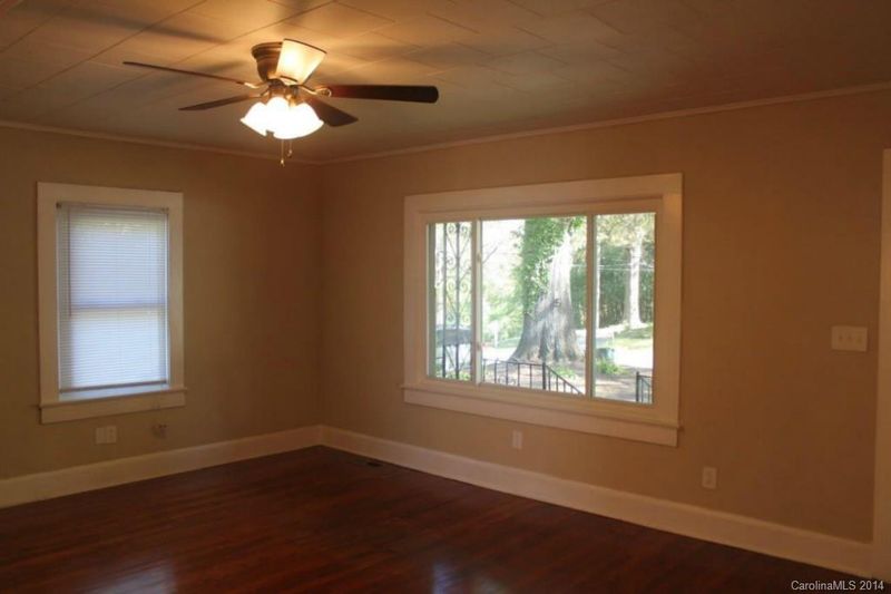 1525 Hoyle St, Gastonia, NC 28052