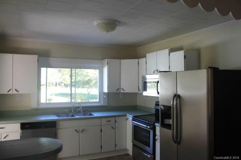 1525 Hoyle St, Gastonia, NC 28052