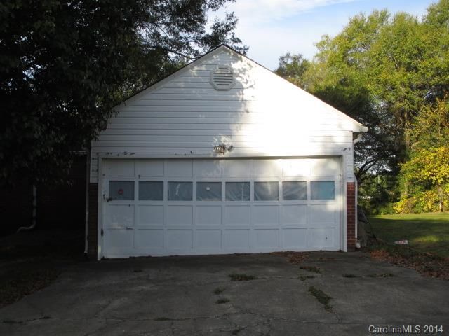 123 Dixon St, Lincolnton, NC 28092