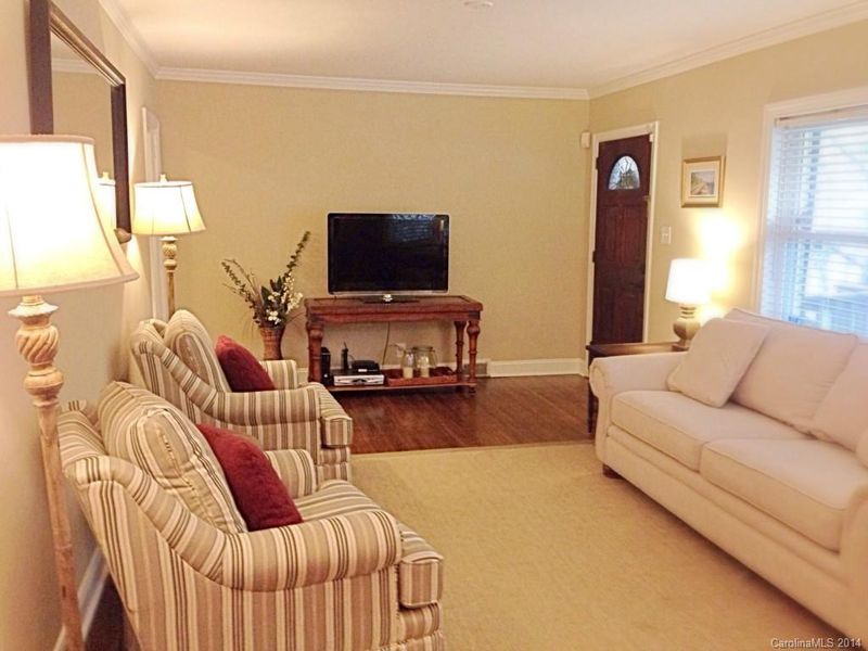 3239 Auburn Ave, Charlotte, NC 28209