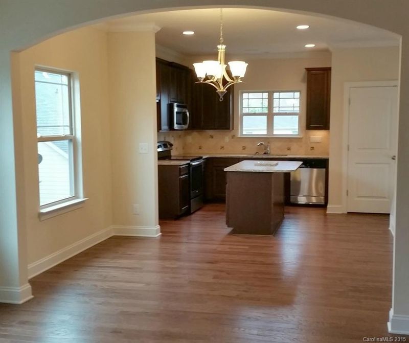 209 Aztec Cir #48, Mooresville, NC 28117
