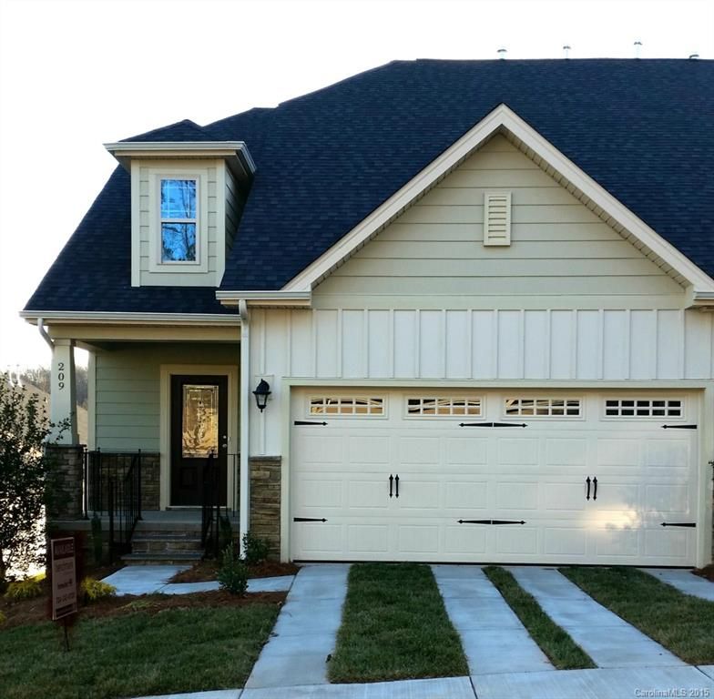 209 Aztec Cir #48, Mooresville, NC 28117