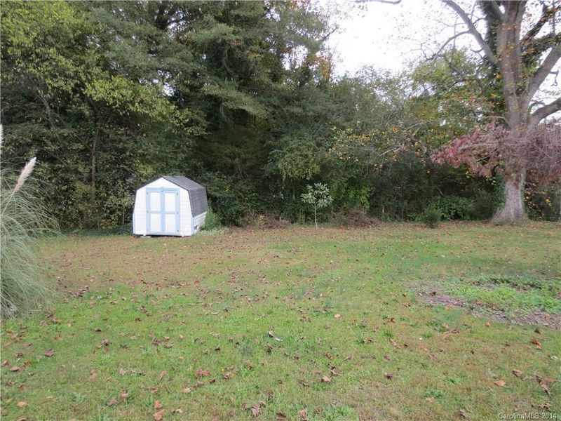 1302 Washington Ln, Kannapolis, NC 28083