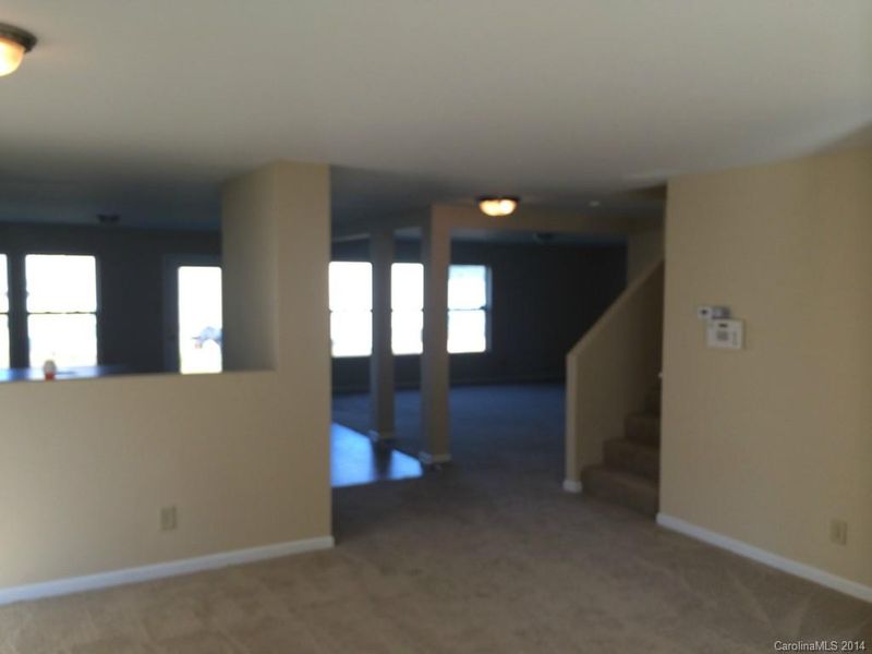 1513 Bray Dr, Charlotte, NC 28214