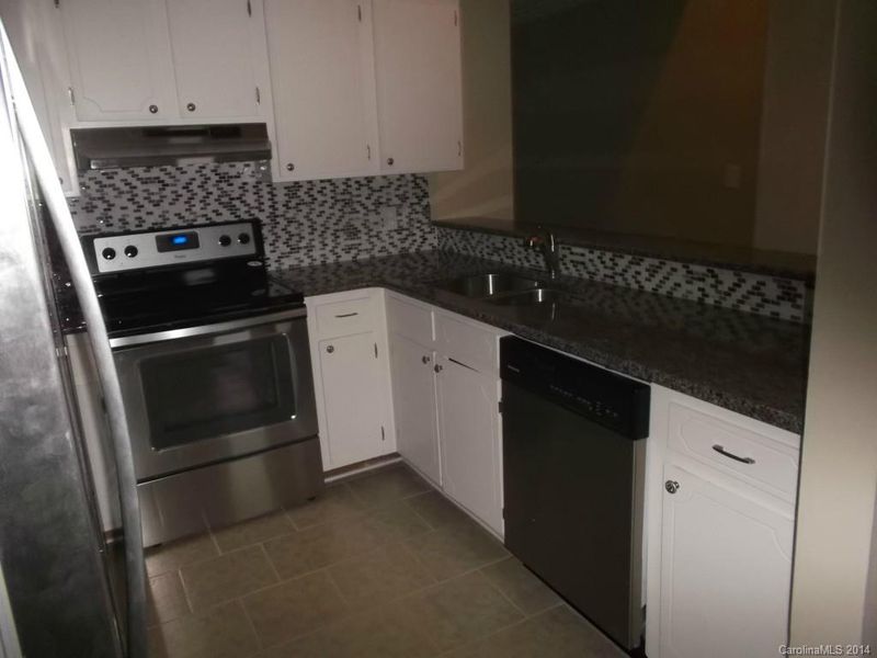 543 Kingfield Dr, Concord, NC 28027