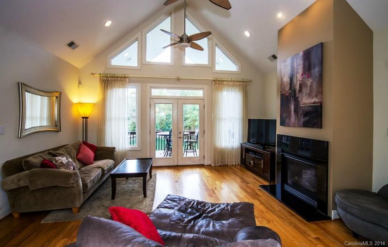 2432 Smith Harbour Dr, Denver, NC 28037