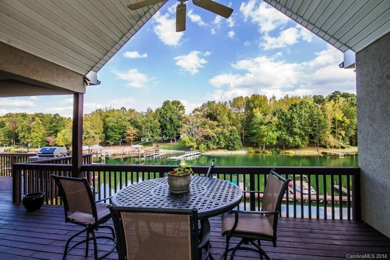 2432 Smith Harbour Dr, Denver, NC 28037