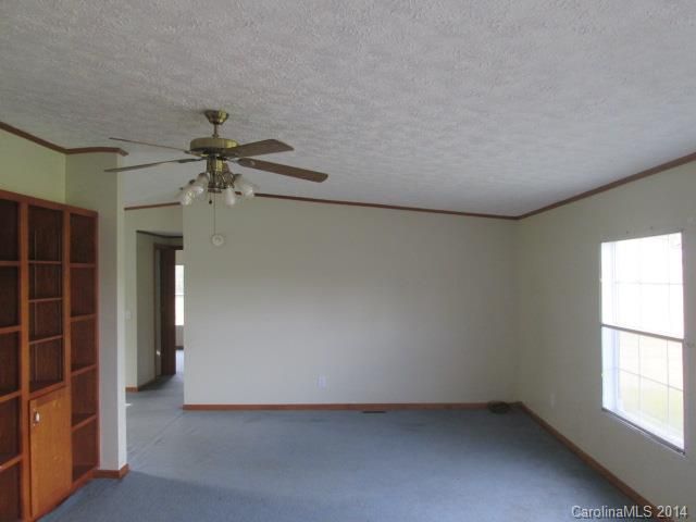 115 Greg Ln, Stony Point, NC 28678