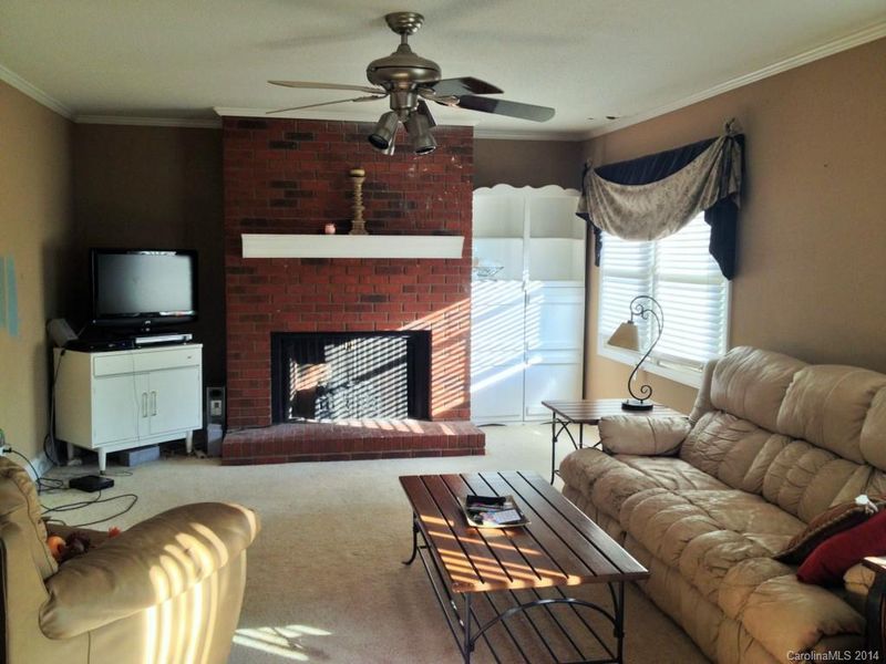 6611 Bealgray Rd, Kannapolis, NC 28081