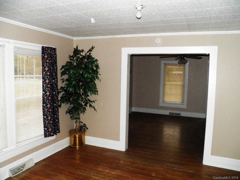 1109 Ebenezer Rd, Kannapolis, NC 28083
