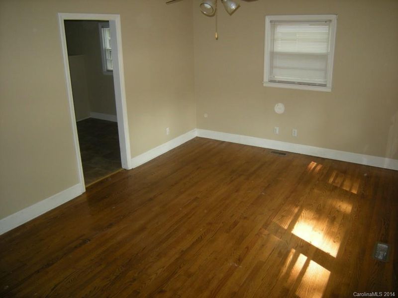 601 E John St #1, Matthews, NC 28105