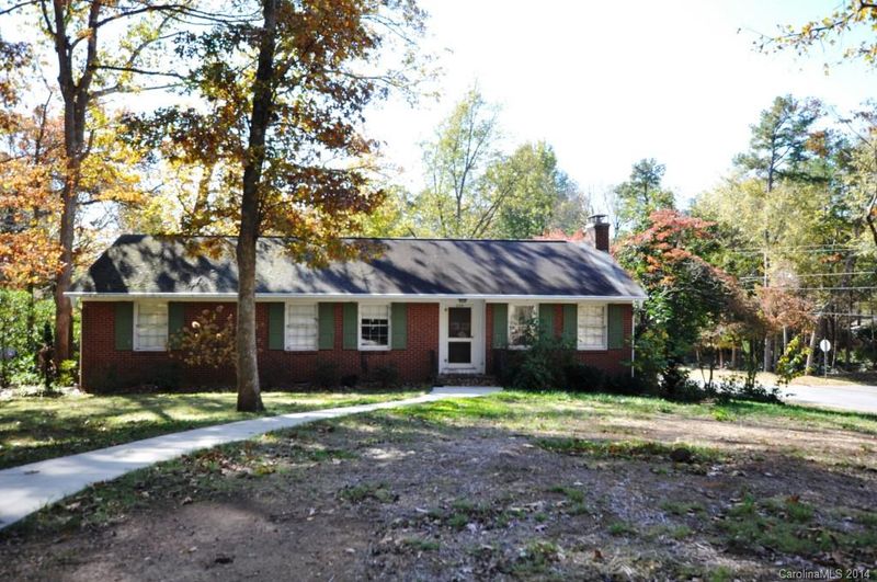 200 Oak Dr, Belmont, NC 28012