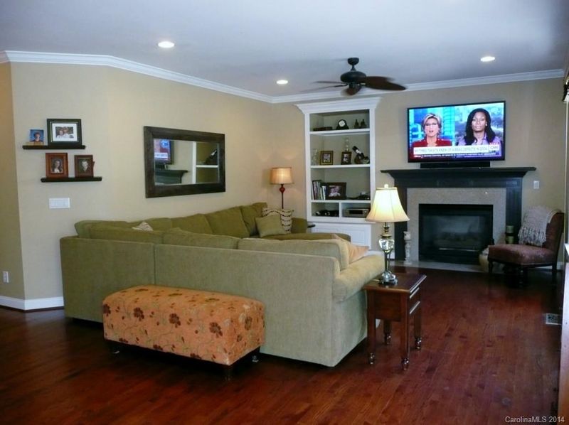 17031 Winged Thistle Ct, Davidson, NC 28036