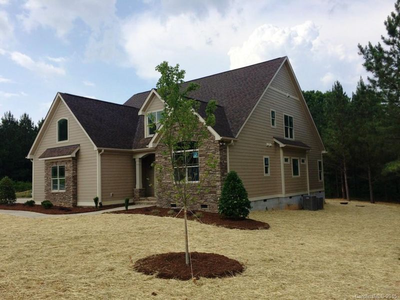 6046 Tipperary Dr, Denver, NC 28037