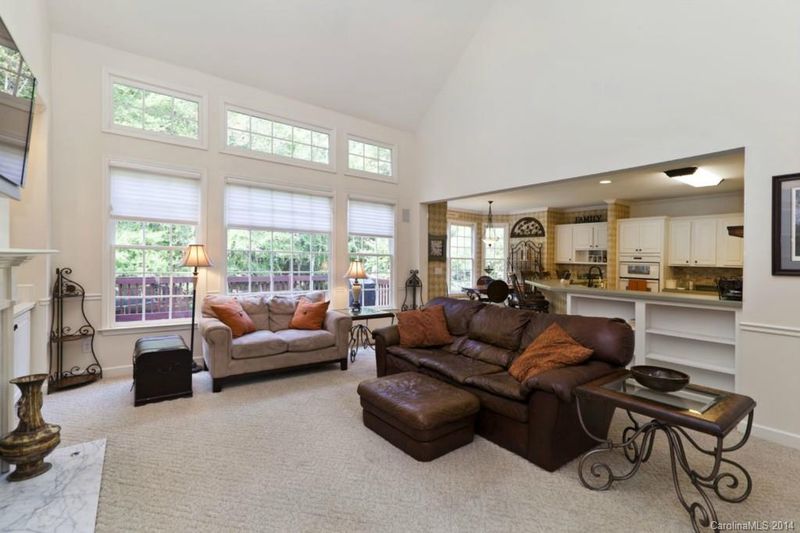 3235 Savannah Hills Dr, Matthews, NC 28105