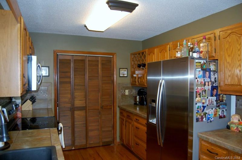 1401 Wildwood Dr, Kannapolis, NC 28081
