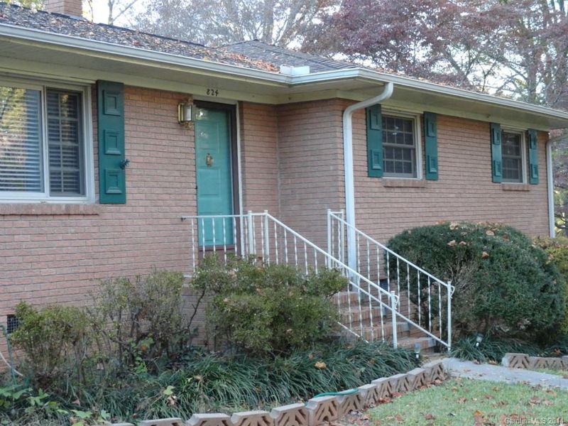 824 Colonial Dr, Rock Hill, SC 29730