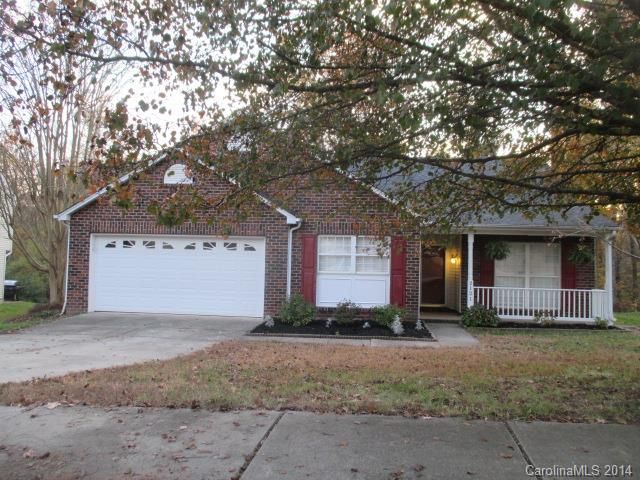 2121 Mallard Woods Pl, Charlotte, NC 28262