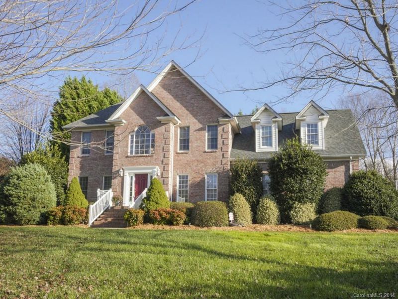 2610 Ashbourne Dr, Gastonia, NC 28056