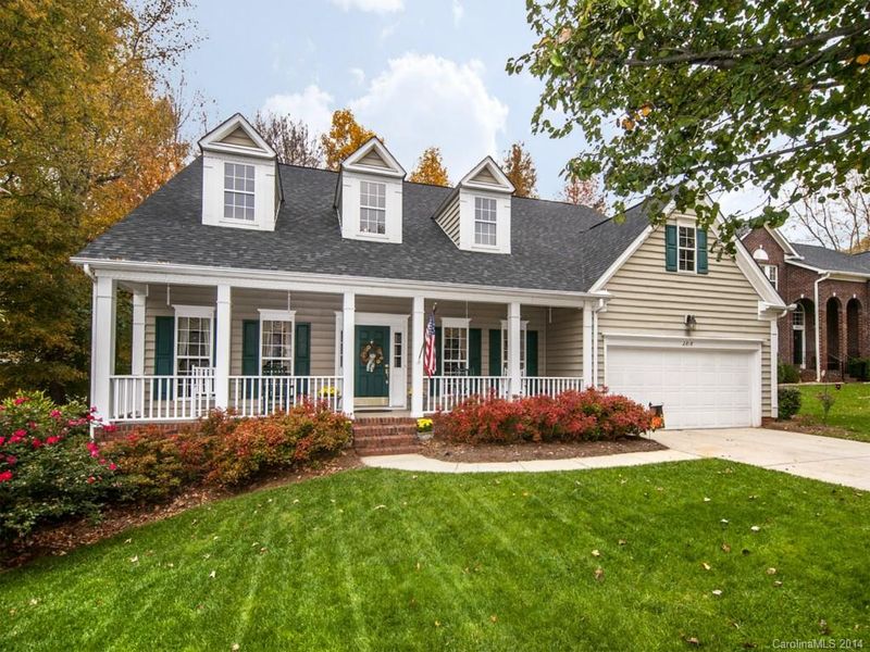 2818 Redfield Dr, Charlotte, NC 28270