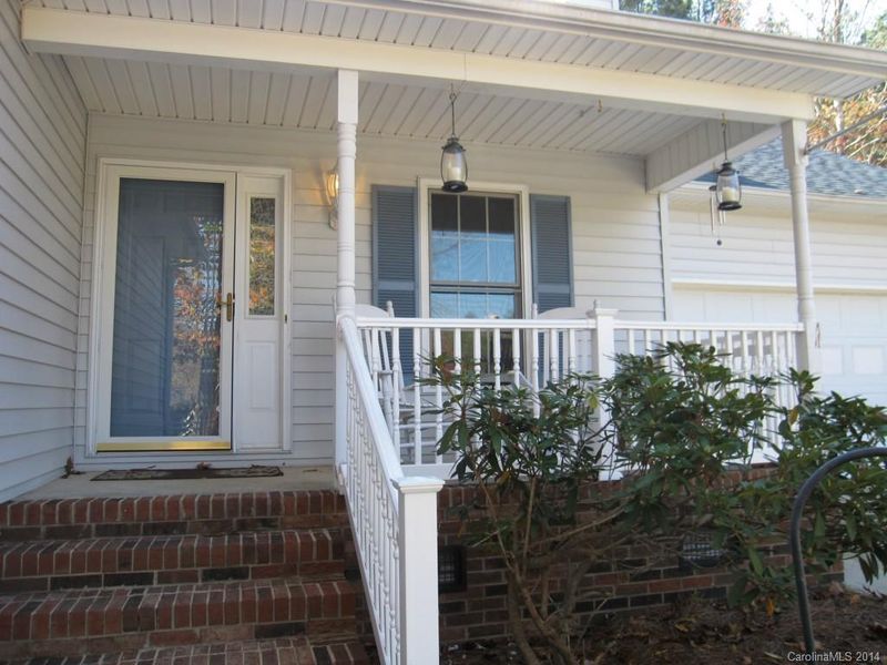 8604 Oldenburg Dr, Mount Pleasant, NC 28124