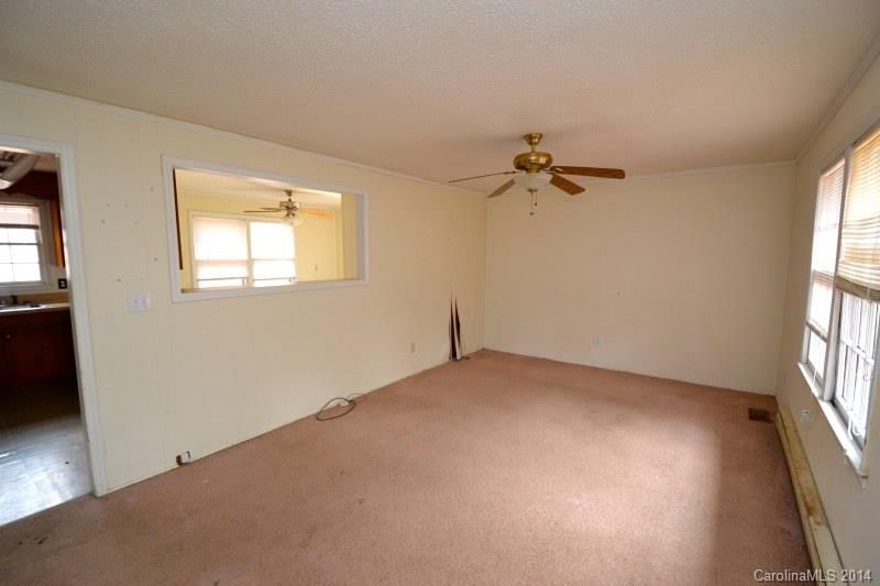 2609 Hart Rd, Charlotte, NC 28214