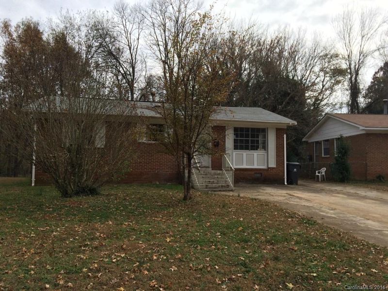 2215 Longleaf Dr #L7, Charlotte, NC 28210