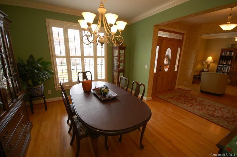 2872 Berwick Ln, Gastonia, NC 28054