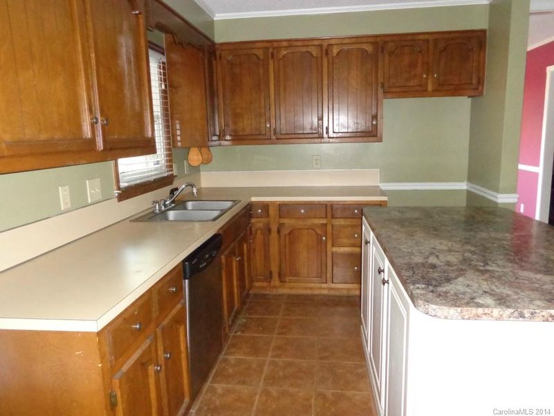 2442 Sandhurst Ct, Gastonia, NC 28054