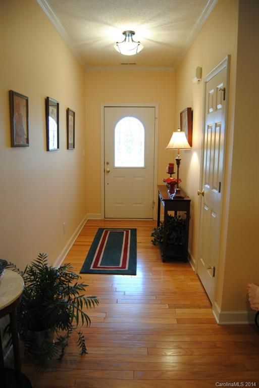 2011 Pinefield Ct, Gastonia, NC 28056