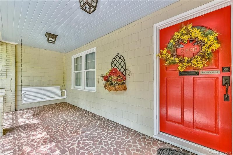 2900 Sunset Dr, Charlotte, NC 28209