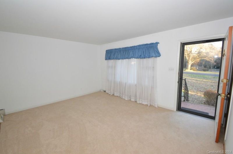 6501 Williams Rd, Charlotte, NC 28215