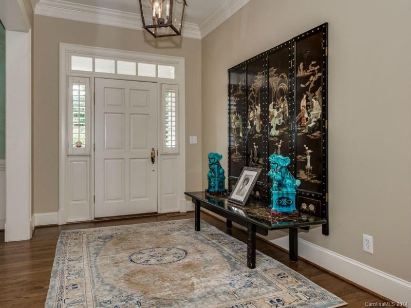 2608 Windsor Crescent Ct, Charlotte, NC 28226