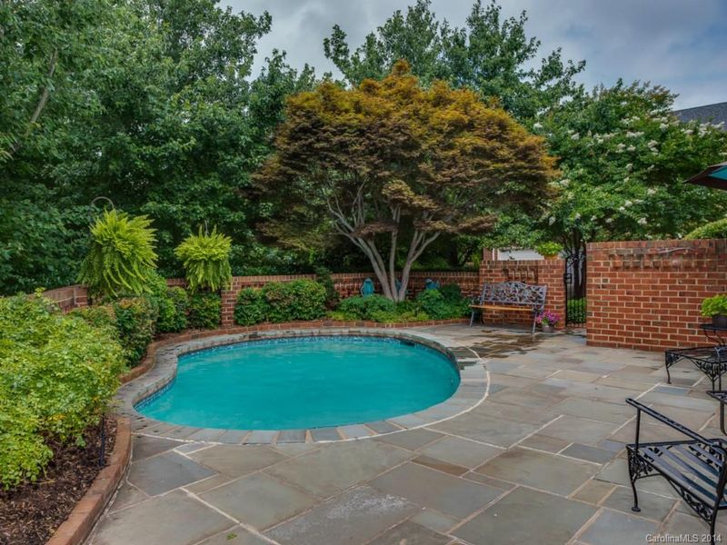 2608 Windsor Crescent Ct, Charlotte, NC 28226