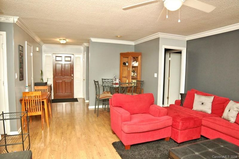 5915 Running Deer Rd, Charlotte, NC 28214
