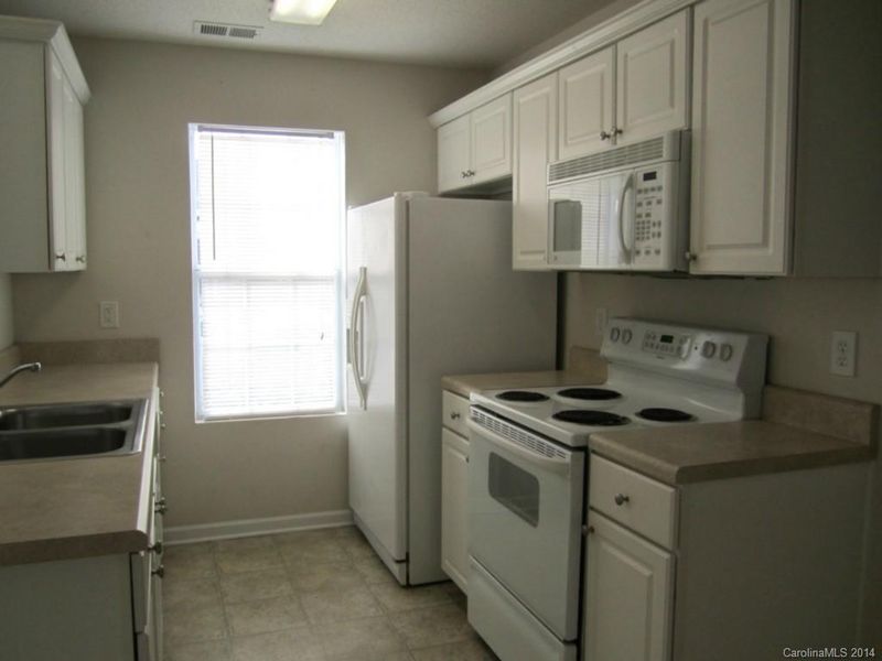 2021 Pin Oak Pl #15, Cramerton, NC 28032