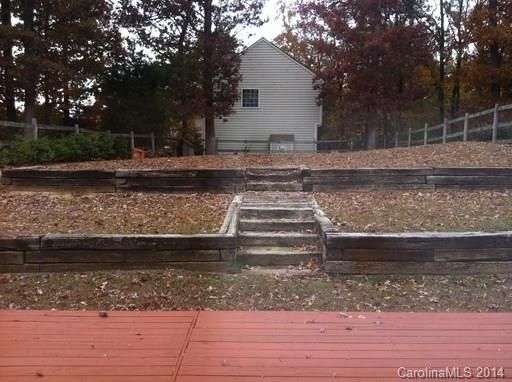 700 Clearbrook Rd, Matthews, NC 28105