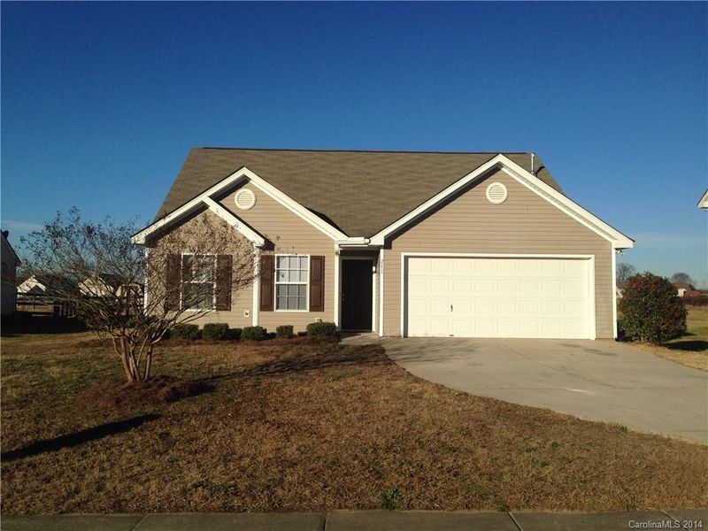211 Glencroft Dr, Wingate, NC 28174